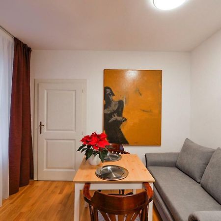 Romantic Apartment Prague Near Charles Bridge Экстерьер фото