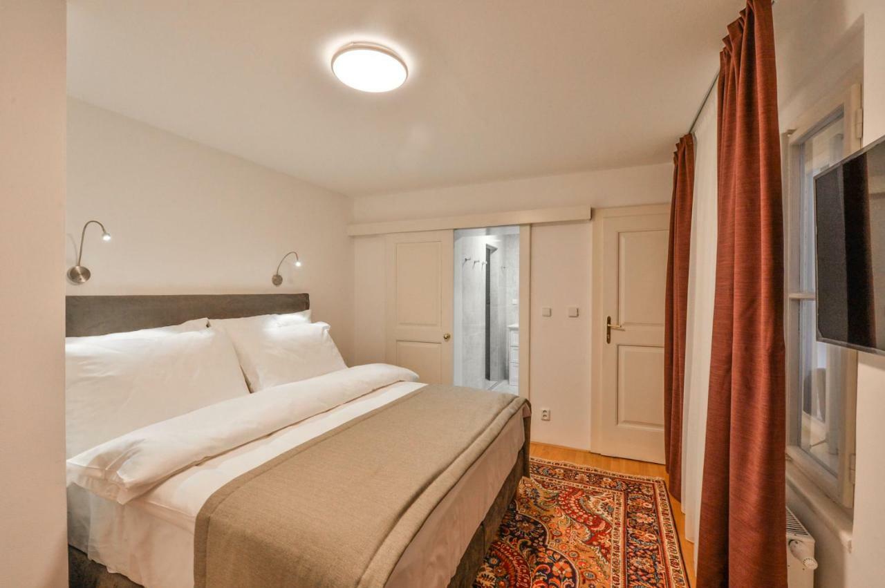 Romantic Apartment Prague Near Charles Bridge Экстерьер фото