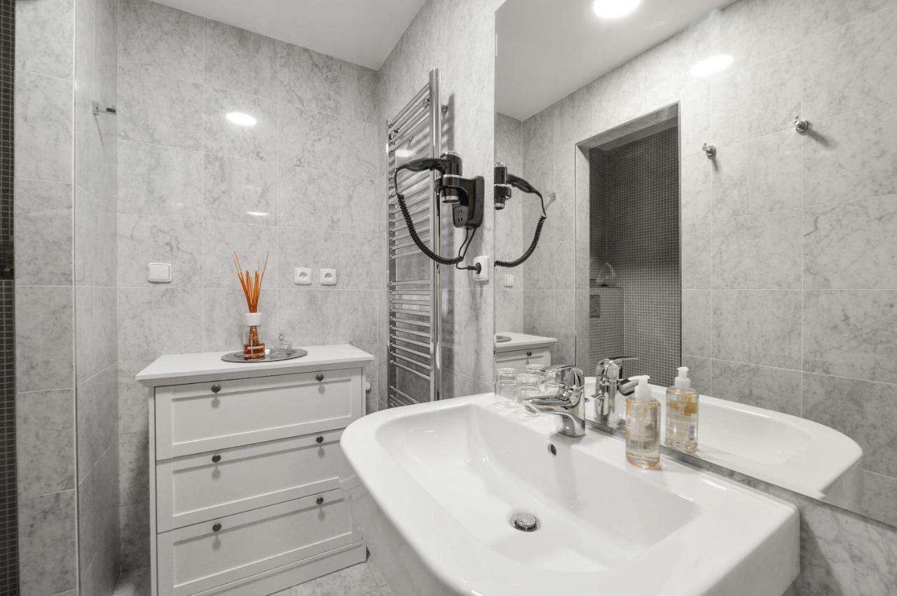 Romantic Apartment Prague Near Charles Bridge Экстерьер фото
